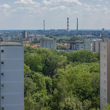 Comfortable With Balcony And Workplace By Renters Βαρσοβία